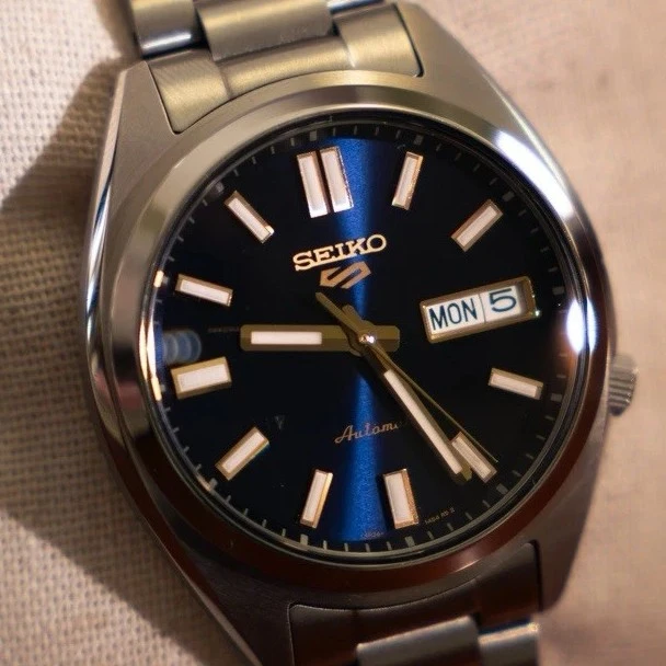 Seiko 5 Sports