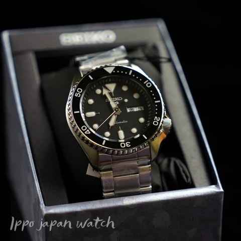 Seiko 5 Sports